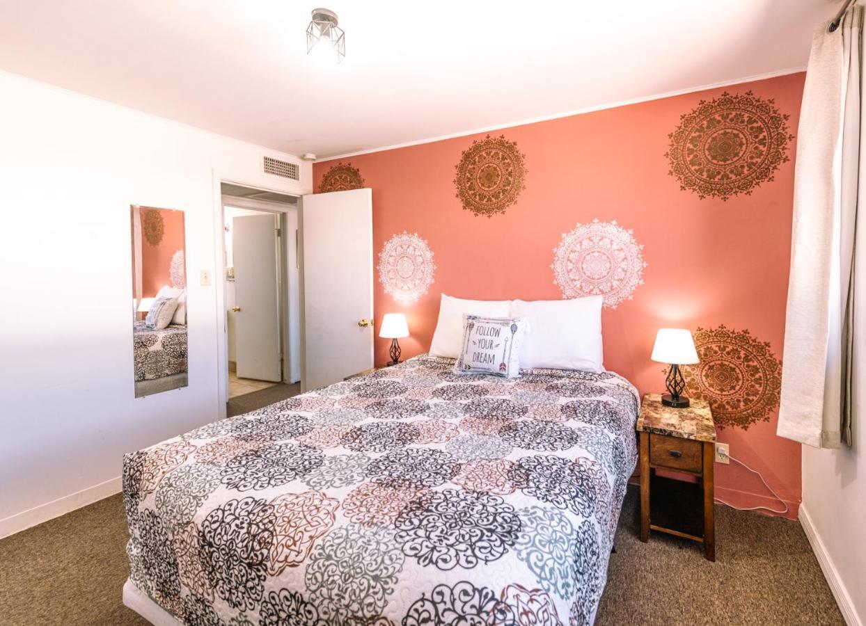 1 Or 3 Bedroom Apartment With Full Kitchen Page Eksteriør bilde