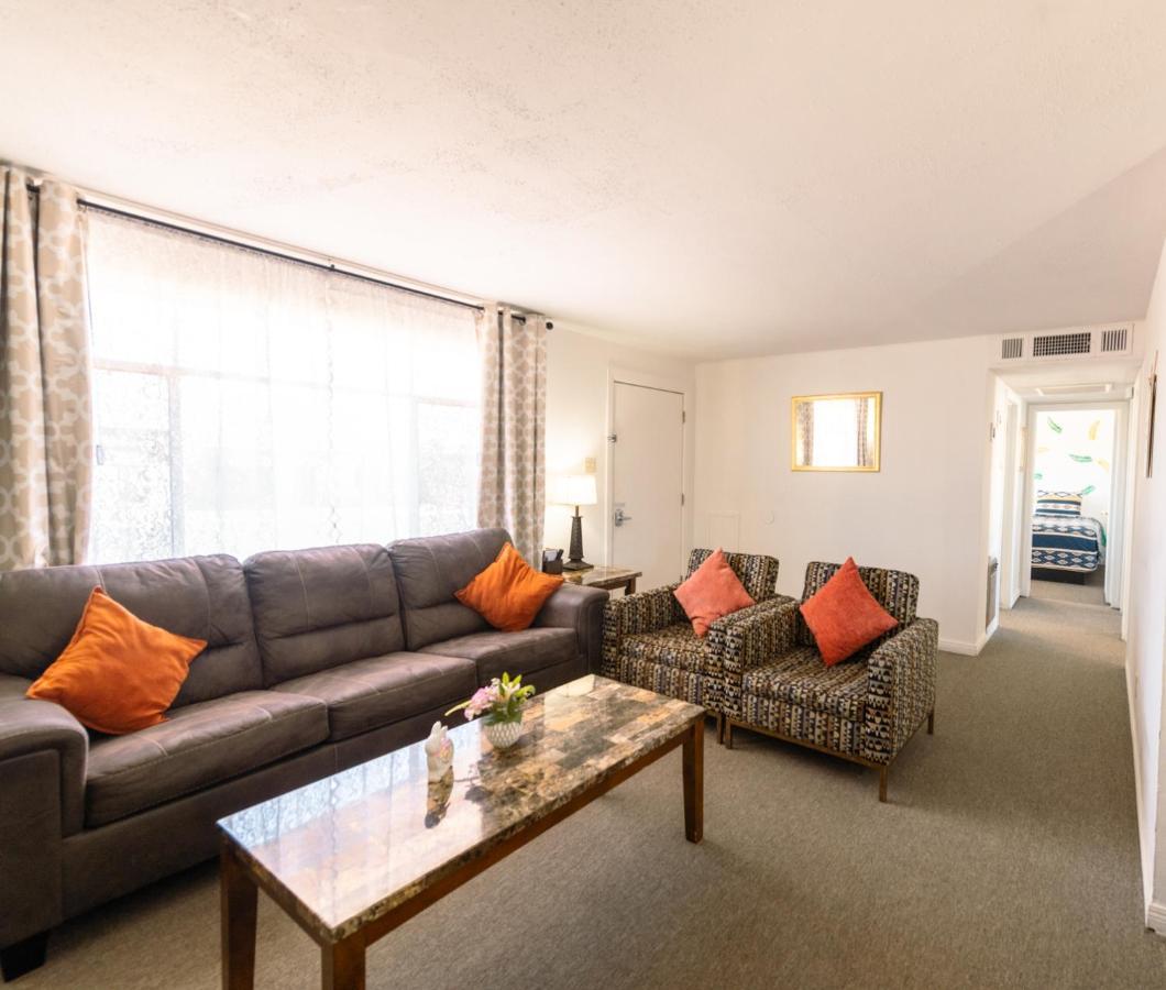 1 Or 3 Bedroom Apartment With Full Kitchen Page Eksteriør bilde